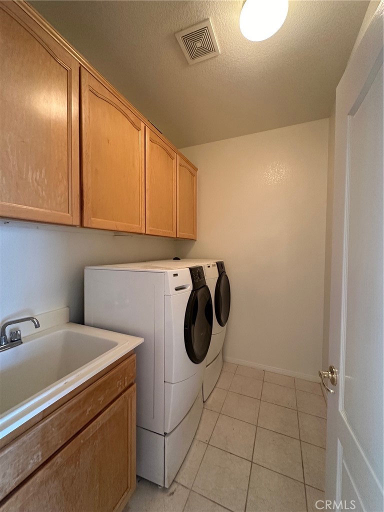 Verdigris (614) - Residential Lease