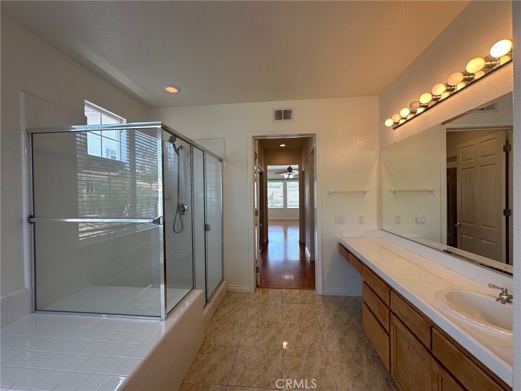 Verdigris (614) - Residential Lease