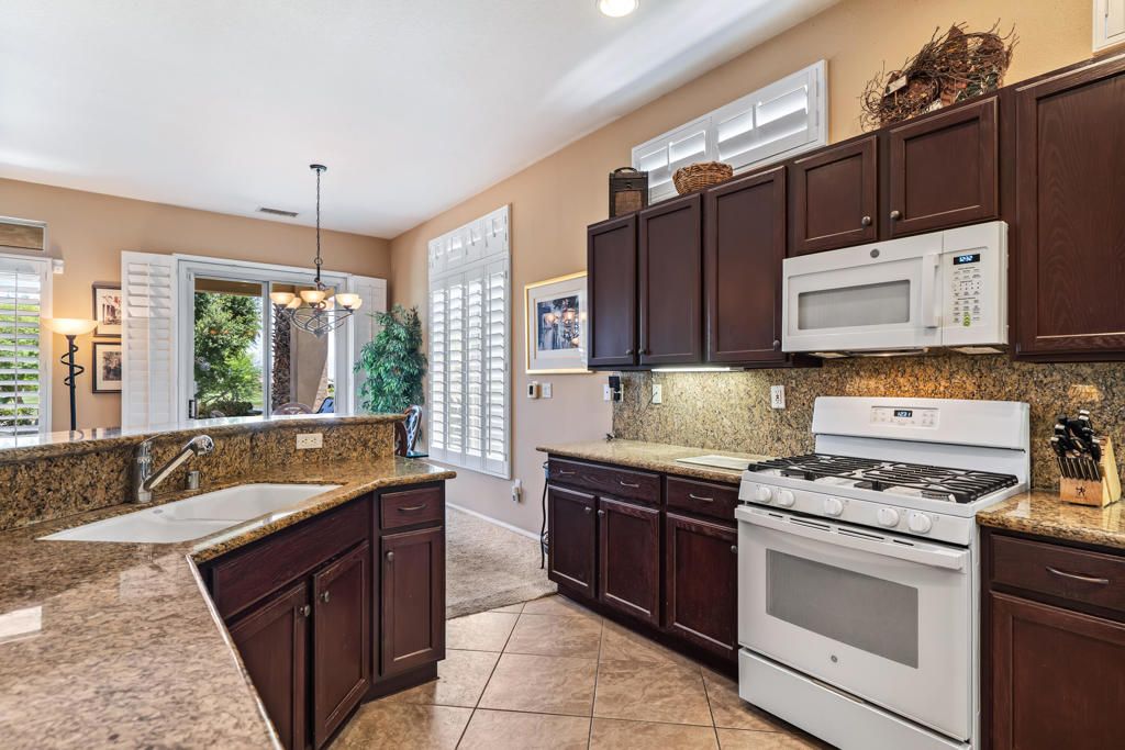 listing image 130723251303525592864