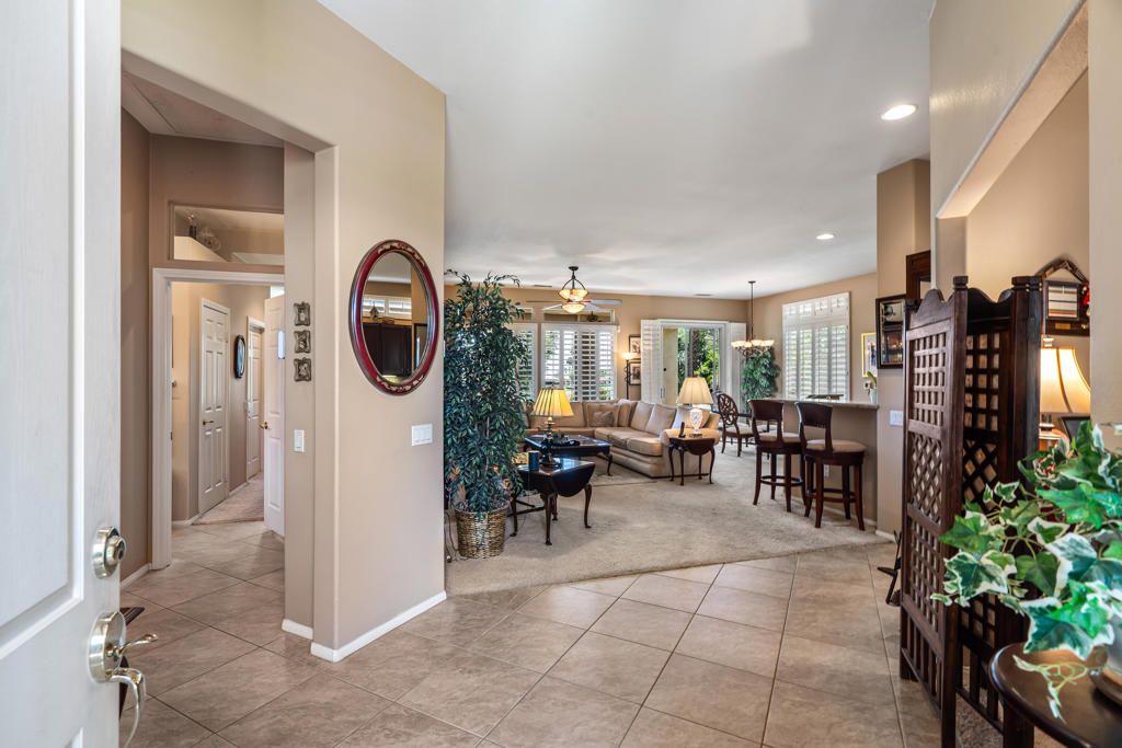 listing image 130724204834364996298