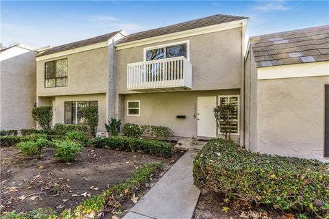 Photo of 21914 Lakeland Ave, Lake Forest, CA 92630 (MLS # OC25269572)