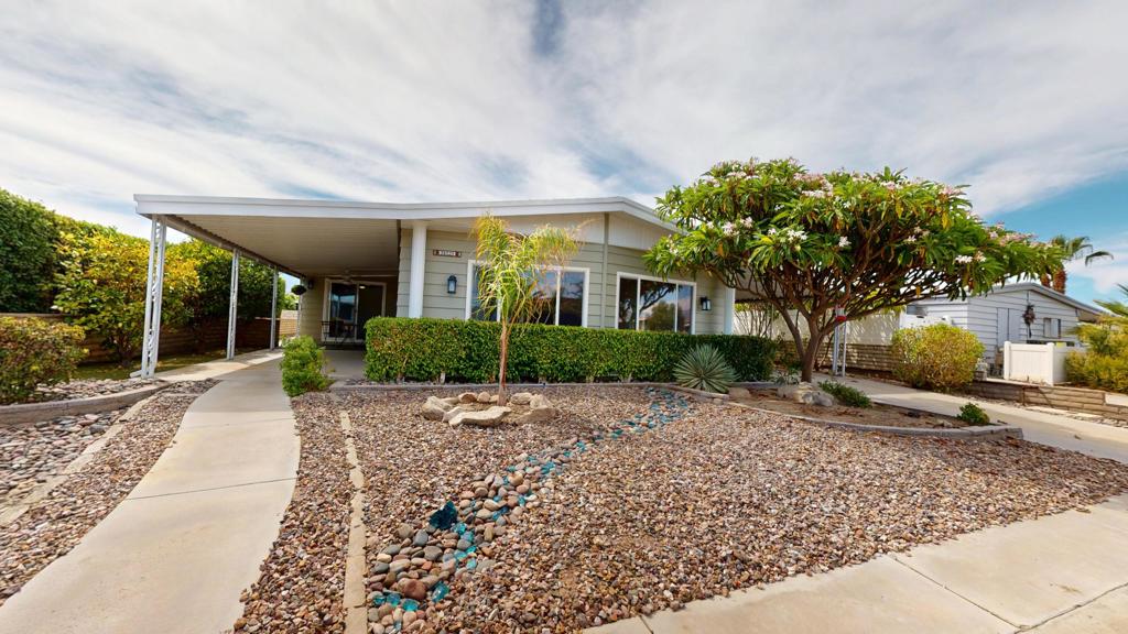 38525 Desert Greens Drive E