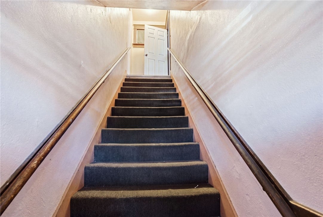 146 W Vernon