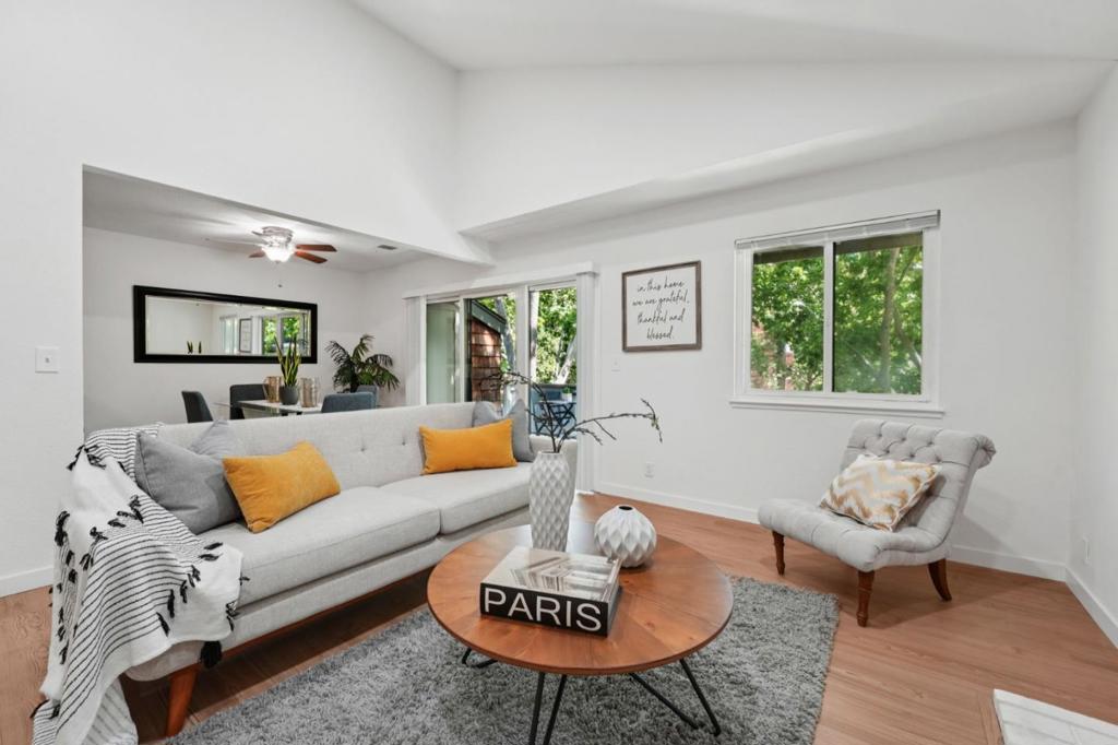 1409 La Terrace Circle