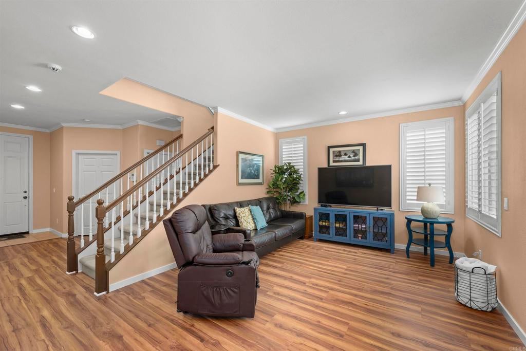 5345 Topsail Drive