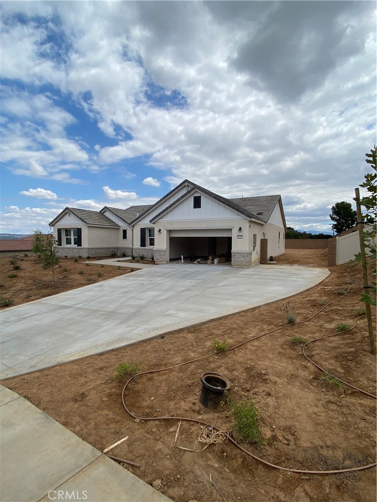 6100 Saddlehorn Lane