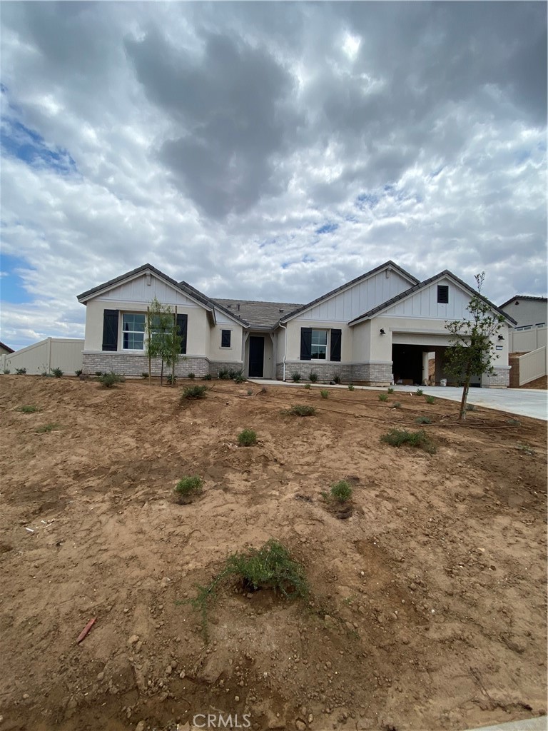 6100 Saddlehorn Lane