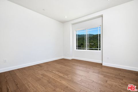 Tiny photo for 29677 Mulholland Highway, Agoura Hills, CA 91301 (MLS # 25559951)