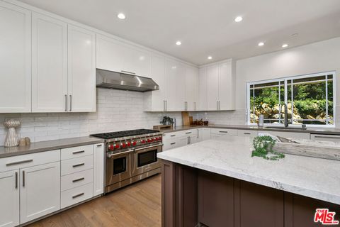 Tiny photo for 29677 Mulholland Highway, Agoura Hills, CA 91301 (MLS # 25559951)