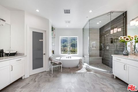 Tiny photo for 29677 Mulholland Highway, Agoura Hills, CA 91301 (MLS # 25559951)