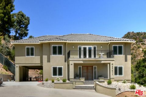 Tiny photo for 29677 Mulholland Highway, Agoura Hills, CA 91301 (MLS # 25559951)