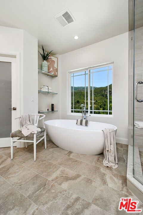 Tiny photo for 29677 Mulholland Highway, Agoura Hills, CA 91301 (MLS # 25559951)