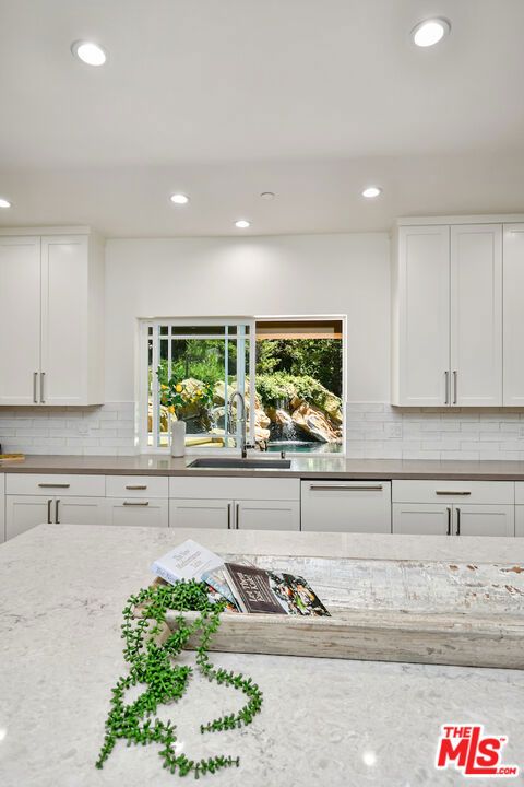 Tiny photo for 29677 Mulholland Highway, Agoura Hills, CA 91301 (MLS # 25559951)