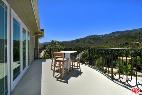 Tiny photo for 29677 Mulholland Highway, Agoura Hills, CA 91301 (MLS # 25559951)