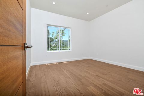 Tiny photo for 29677 Mulholland Highway, Agoura Hills, CA 91301 (MLS # 25559951)