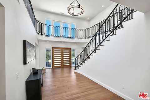 Tiny photo for 29677 Mulholland Highway, Agoura Hills, CA 91301 (MLS # 25559951)