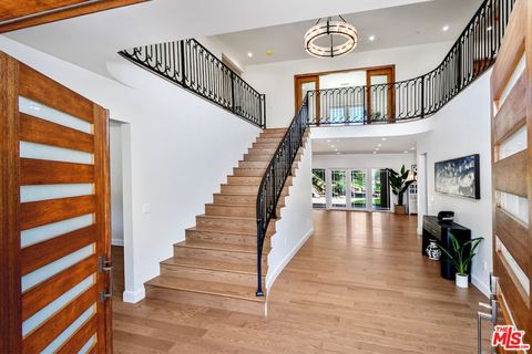 Tiny photo for 29677 Mulholland Highway, Agoura Hills, CA 91301 (MLS # 25559951)