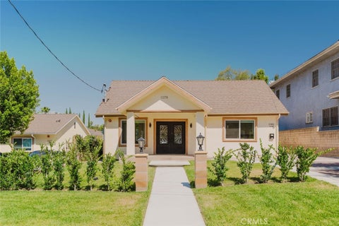 Photo of 1079 E Elmwood AVE, Burbank, CA 91501 (MLS # GD26137075)