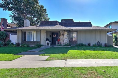Photo of 2738 W Keller Ave, Santa Ana, CA 92704 (MLS # OC25251189) Photo of 2738 W Keller Ave, Santa Ana, CA 92704 (MLS # OC25251189)