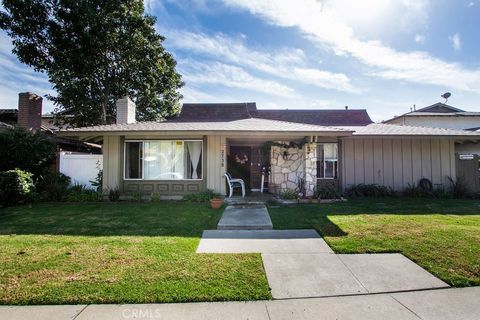 Photo of 2738 W Keller Ave, Santa Ana, CA 92704 (MLS # OC25251189)