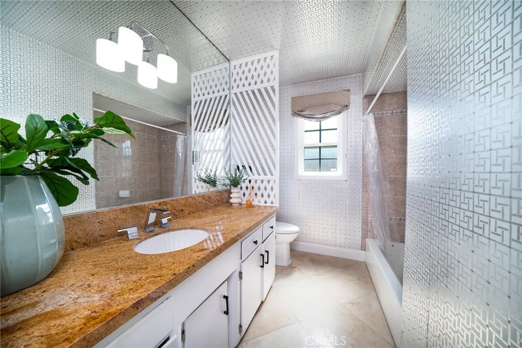 Duarte, California 91010, United States, 3 Bedrooms Bedrooms, ,2 BathroomsBathrooms,Residential,Active,224174