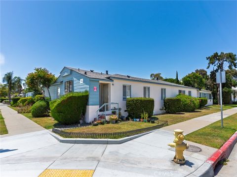 12415 Cedar Avenue Hawthorne CA 90250