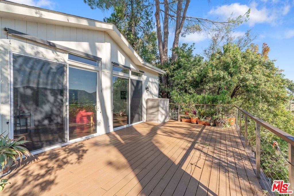 23777 Mulholland Highway 69