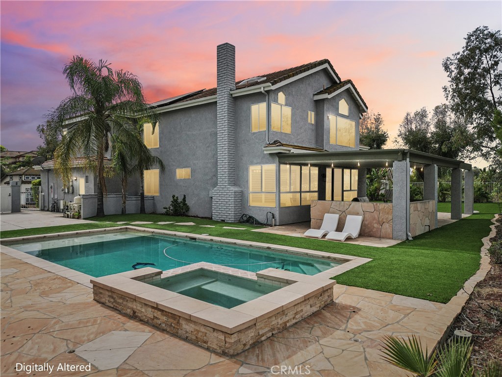 901 Clearwood Avenue