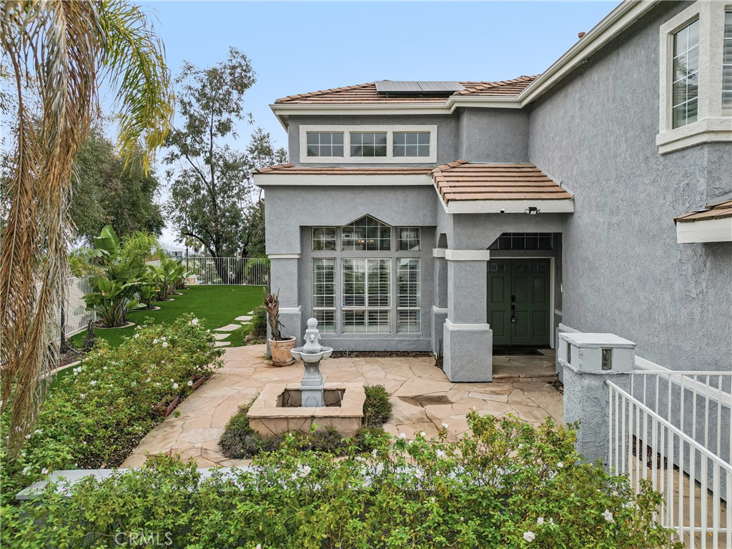 901 Clearwood Avenue