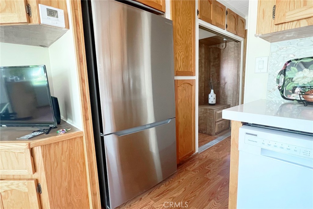 Desert Shadows RV Resort (33619) - Manufactured In Park