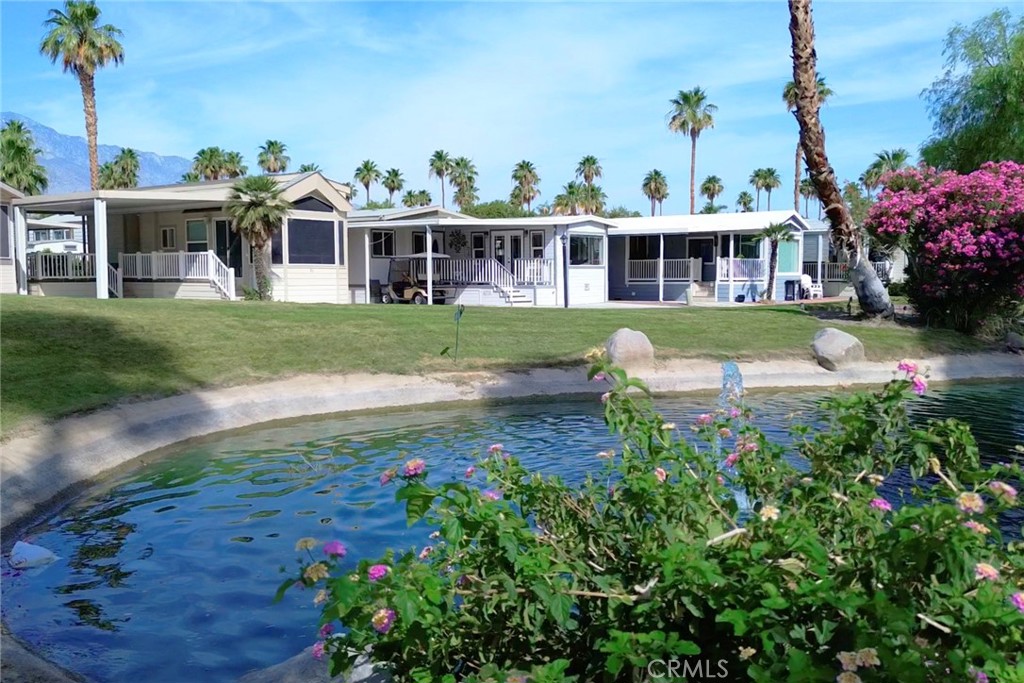 Desert Shadows RV Resort (33619) - Manufactured In Park