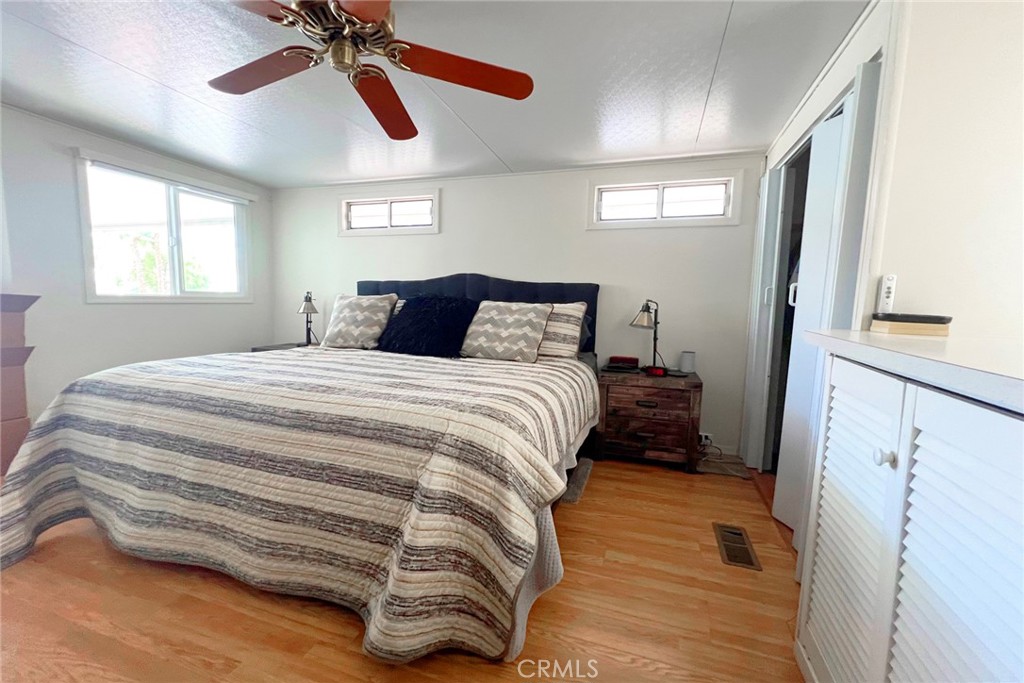 Desert Shadows RV Resort (33619) - Manufactured In Park