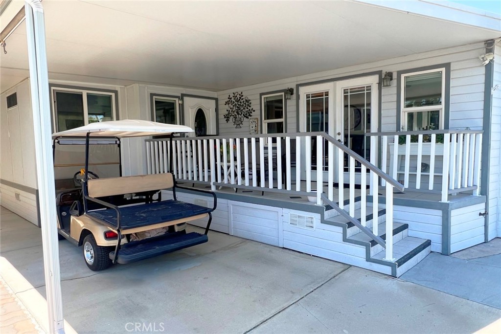 Desert Shadows RV Resort (33619) - Manufactured In Park