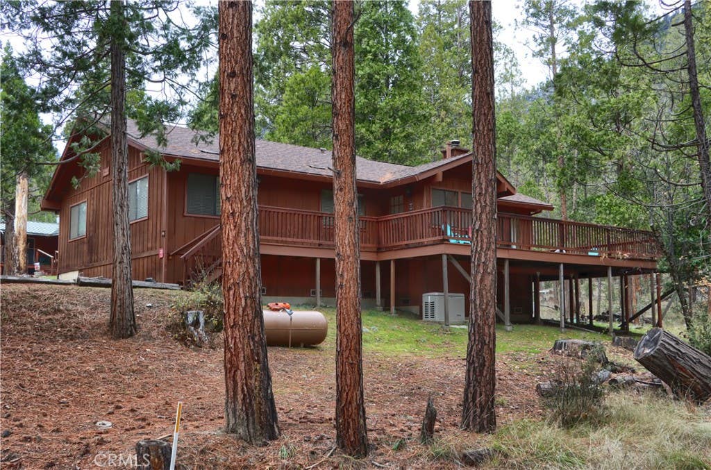 Photo of 8041 Chilnualna Falls Rd, Wawona, CA 95389 (MLS # FR26126813)