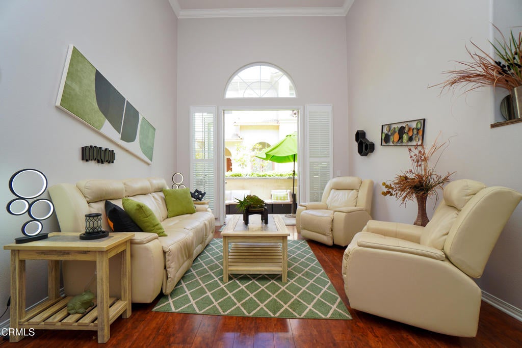 1239 Bayside Lane