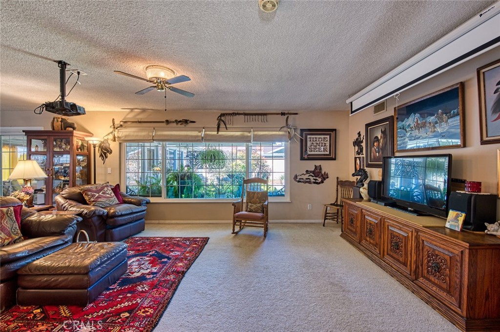 2661 W Chanticleer Road