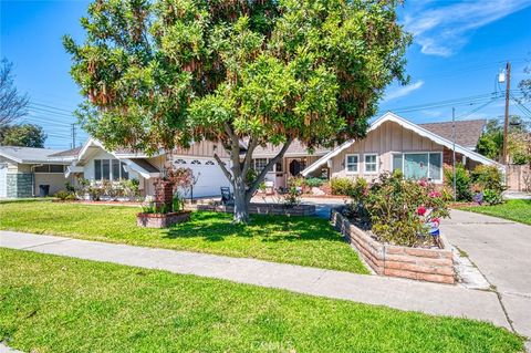 2661 W Chanticleer Road Anaheim CA 92804