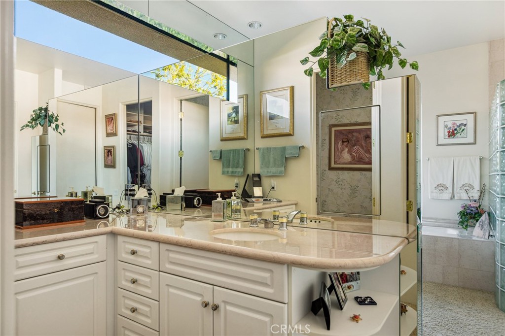 Mission Hills/Fairway(1862) - Residential