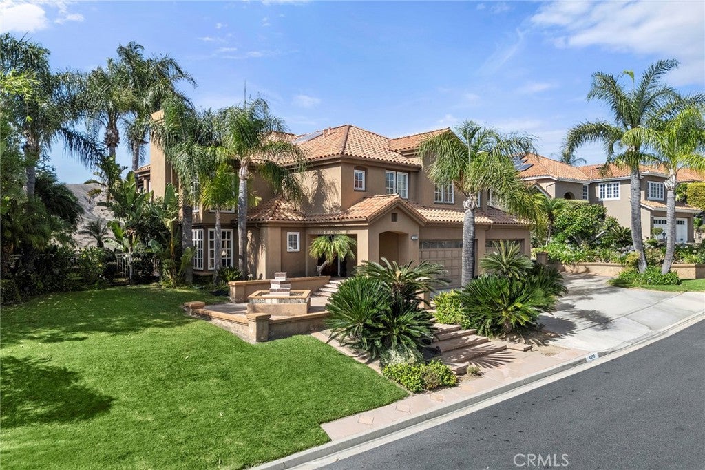 4890 Green Crest