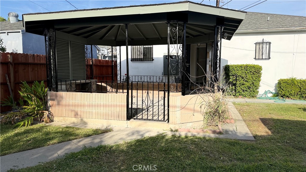 1305 S Ethel