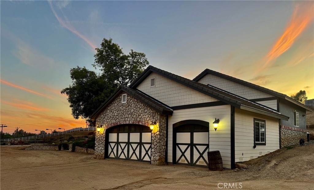 Custom Agua Dulce (CADUL) - Residential