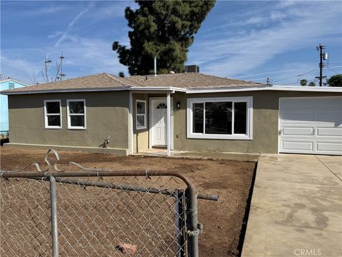 Photo of 8763 Sylvan Dr, Riverside, CA 92503 (MLS # IV26067257)