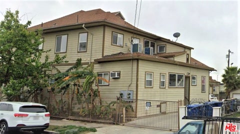 Photo of 121 N Benton Way, Los Angeles, CA 90026 (MLS # 26736497)