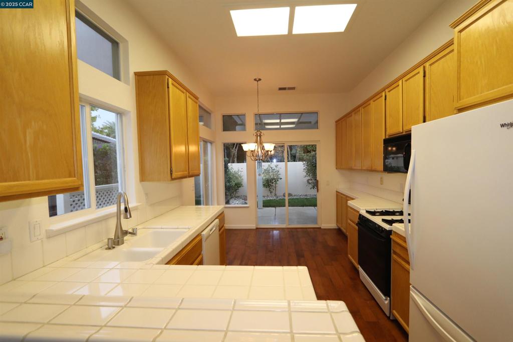 SUMMERSET 1 - Residential