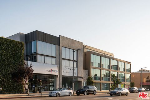 Photo of 8312 Beverly Boulevard #202, Los Angeles, CA 90048 (MLS # 25626723)