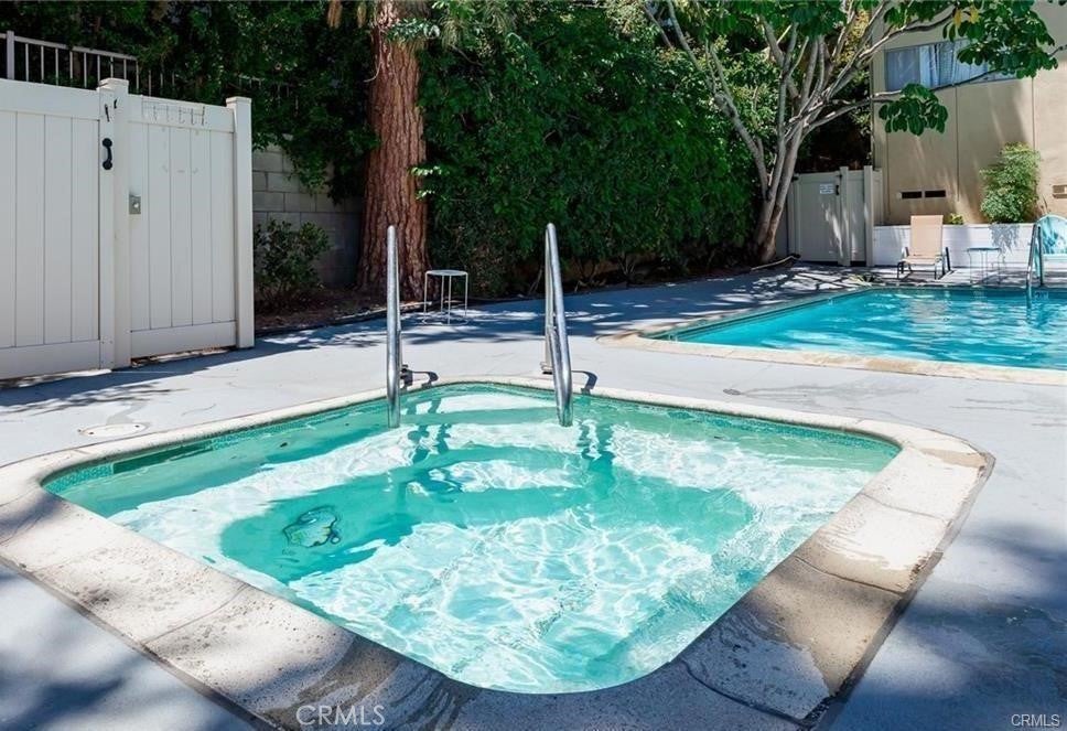 11138 Aqua Vista