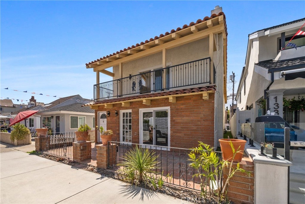 131 Opal Ave