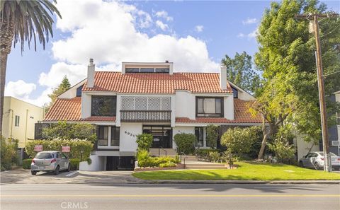 Photo of 4931 Coldwater Canyon Avenue, Sherman Oaks, CA 91423 (MLS # SR26090521)