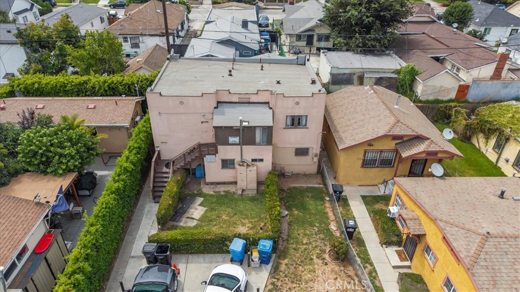 Investor’s Dream in Prime Los Angeles Location!
A great opportunity to own a two-story duplex in the heart of Los Angeles with incredible upside potential. This 1,714 sq. ft. multi-family property sits on a generous 4,923 sq. ft. lot and features 4 bedrooms and 2 bathrooms split between two units. Originally built in 1925, the property carries classic charm with room for modern upgrades. What makes this property stand out? It is zoned for up to 4 units, offering investors, developers, or owner-occupiers the chance to expand, renovate, or redevelop to maximize income potential. With its central location, tenants will enjoy easy access to local dining, shopping, transportation, and all that LA has to offer. This property has not been sold since 1983, making it a true value-add opportunity for those ready to bring vision and creativity.