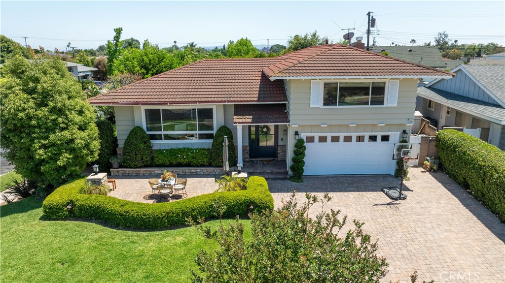 17582 Meredith Dr.